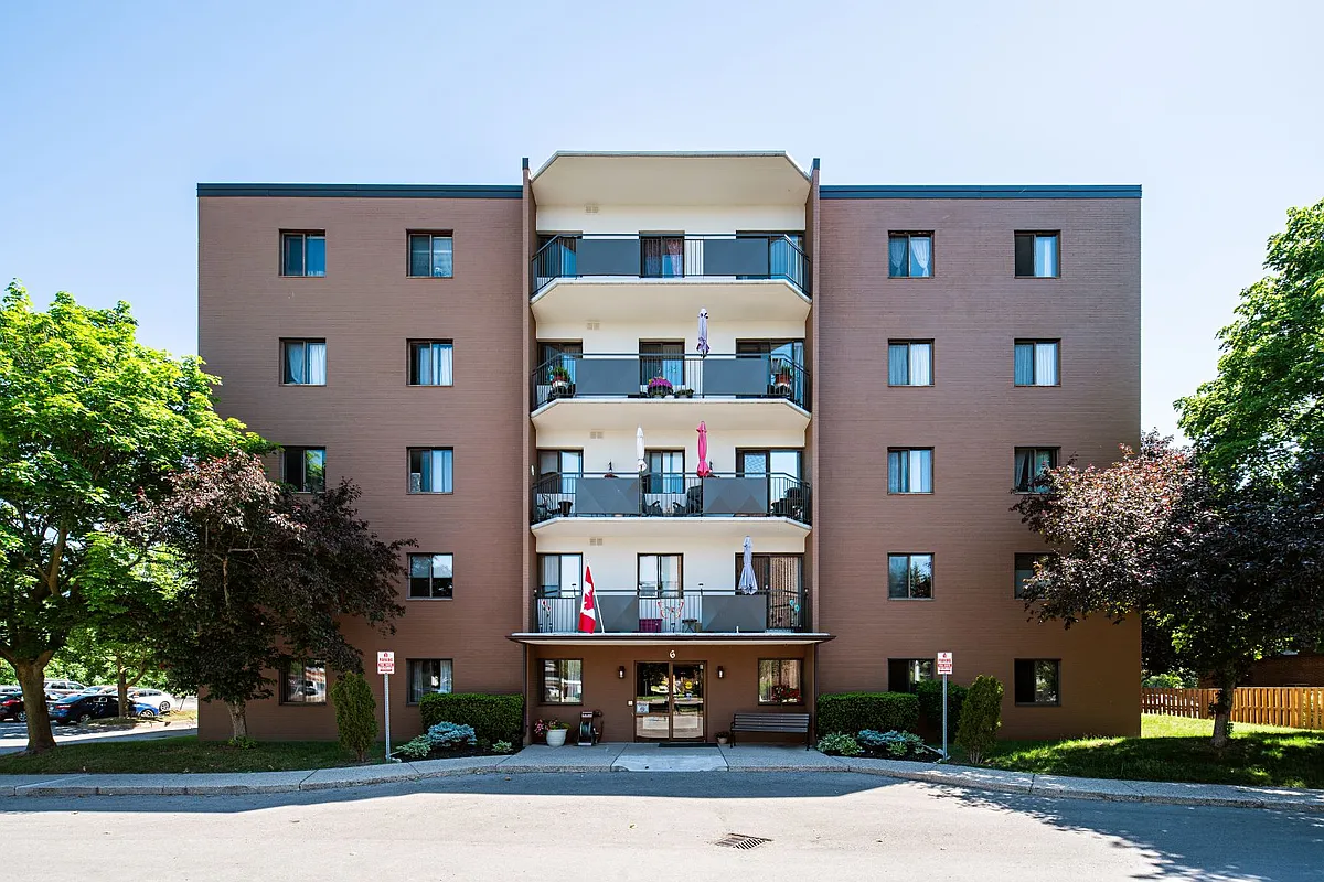 Building Photo - 6 Lamers Ct