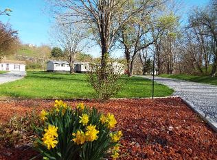 135 Goldwing Dr, North Tazewell, VA 24630
