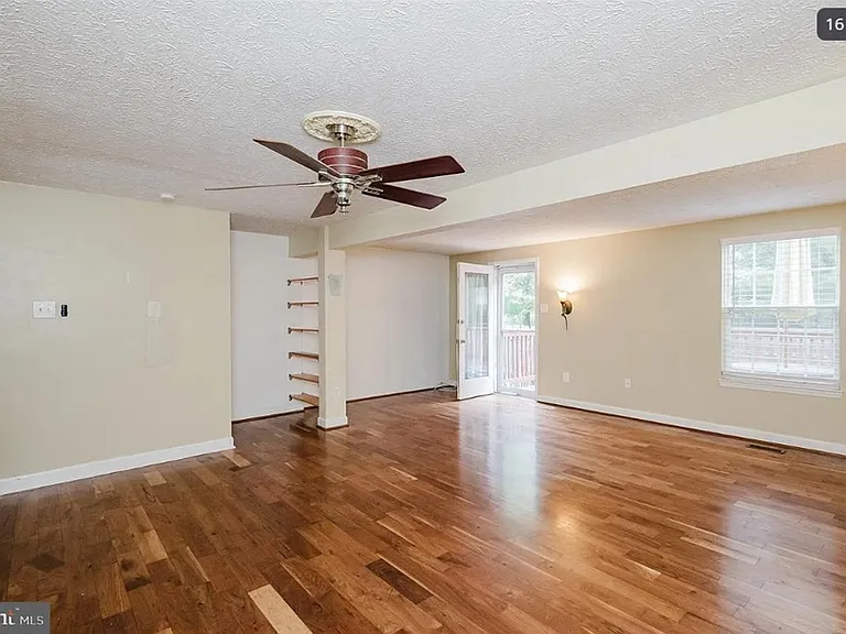 1829 Queen Anne Sq #BEL — Photo 13