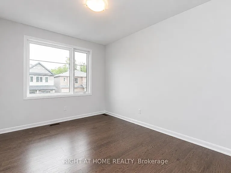 182 Lynn Coulter St — Photo 13