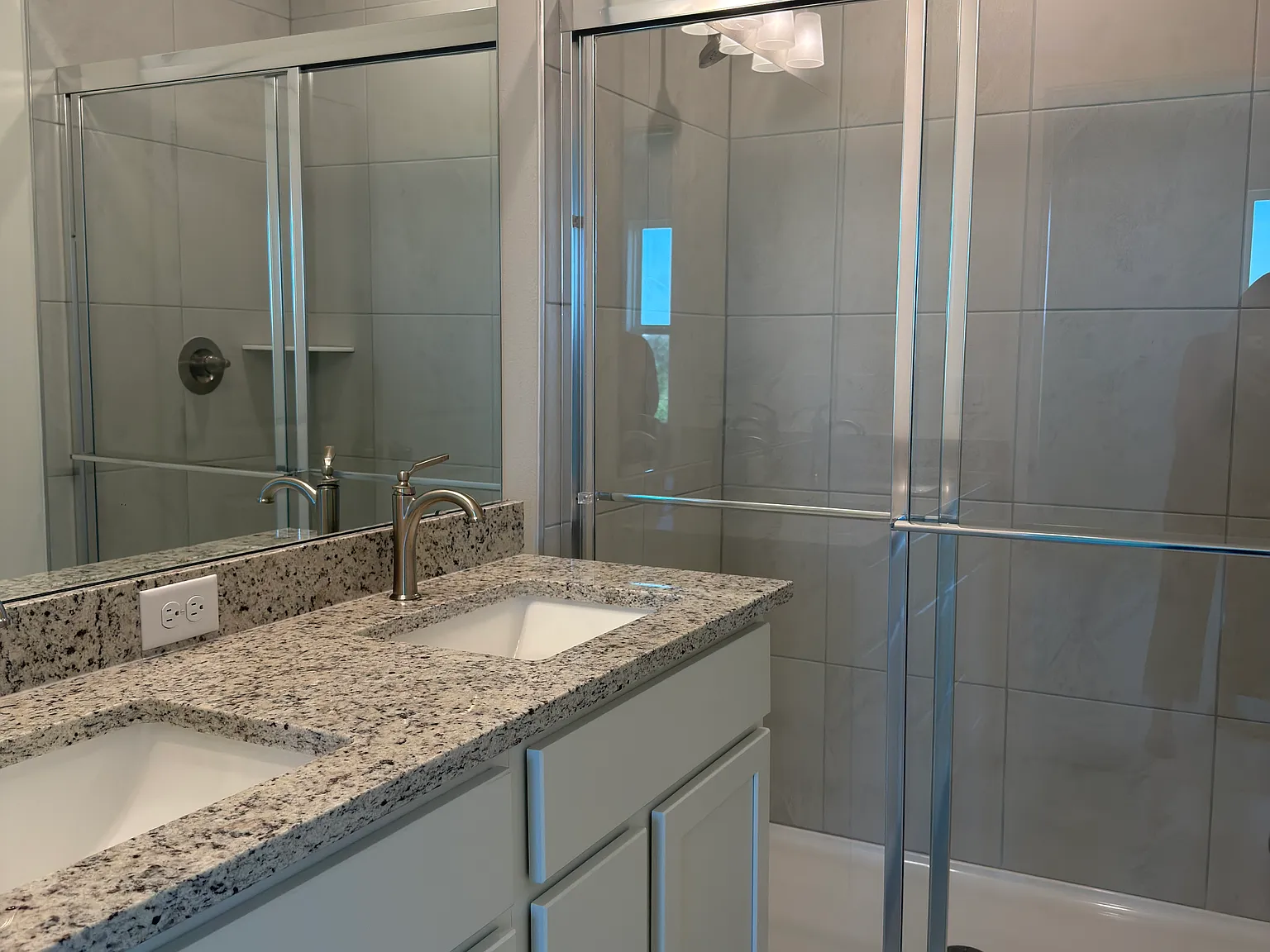 3 bed, 1480 sqft, $1,950 — Photo 4