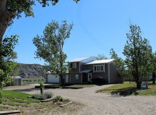1123 Trembles Ave, Glendive, MT 59330