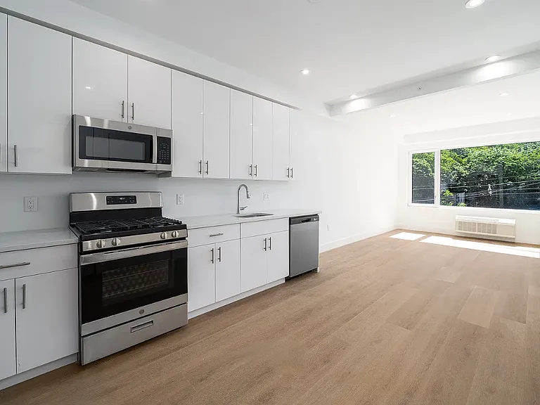 3310 Liberty Ave #507 — Photo 15