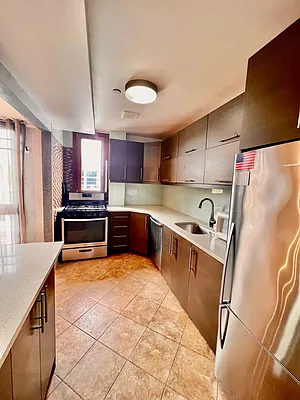 Sold by Maximillion Realty, Inc. | media 52