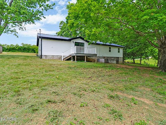 5th image of 1095 Franklin Rd