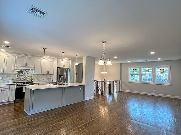 5th image of 2342 Jennie Ct