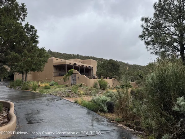 119 Copper Cloud Ct, Capitan, NM 88316