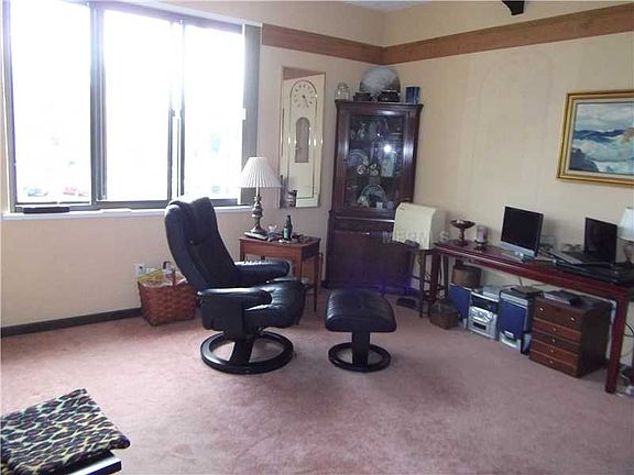 4th image of 238 Tampa Ave W #10B