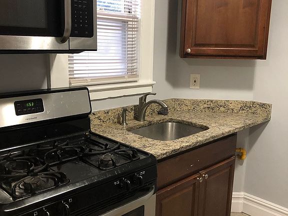 2nd image of 59 Ferris Pl APT 3C
