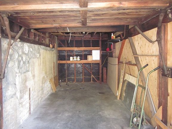 5th image of 1545 Vanderbilt Pl #B