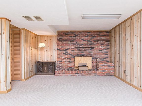 3rd image of 77 Leeburton Ln
