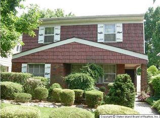 62 Darcey Ave, Staten Island, NY 10314