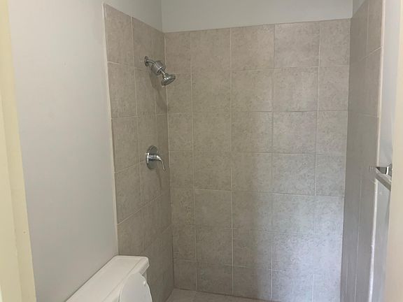 4th image of 4433 Temecula St