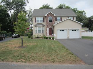 130 Norway Ln, South Plainfield, NJ