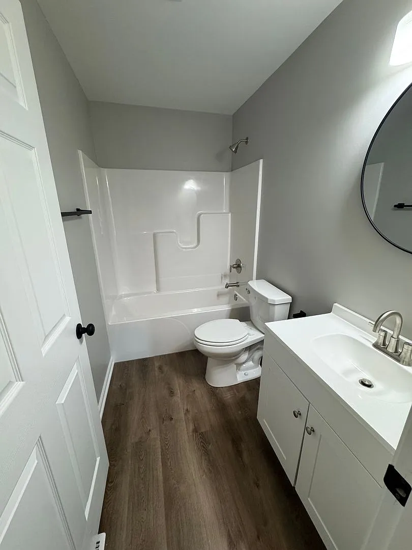 1301 McKee St. — Photo 3