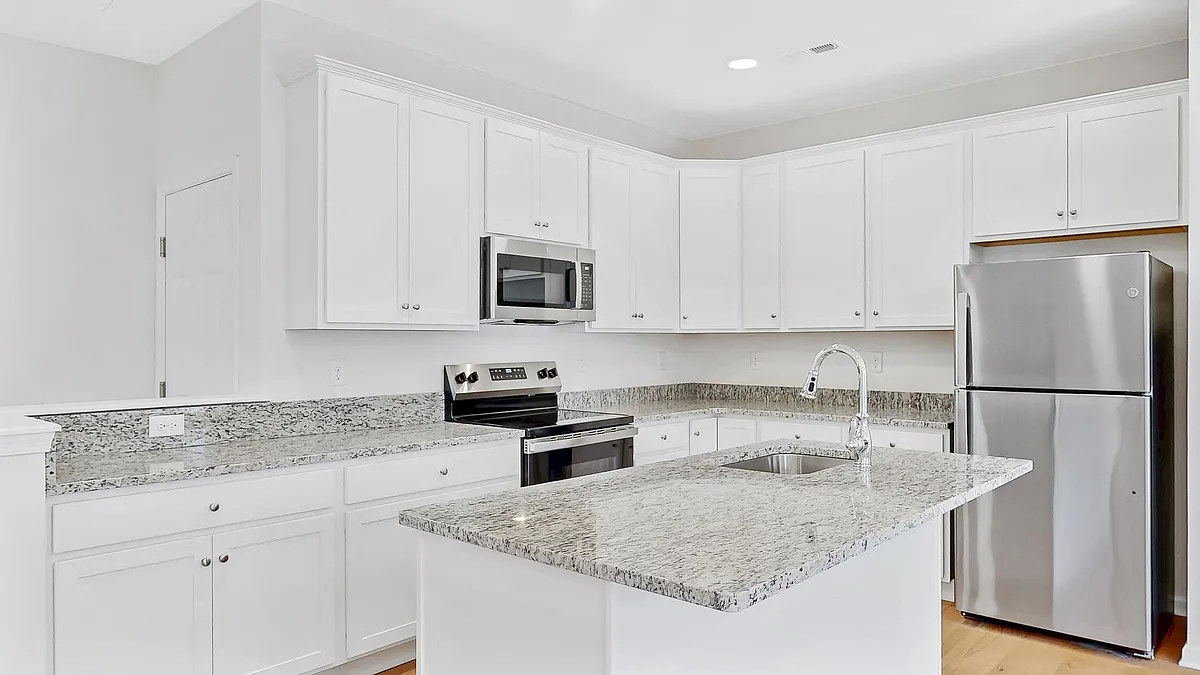 Building Photo - 42 Totter Way