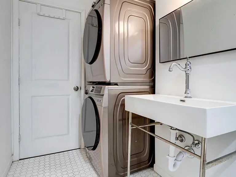 5710 Newport St — Photo 22