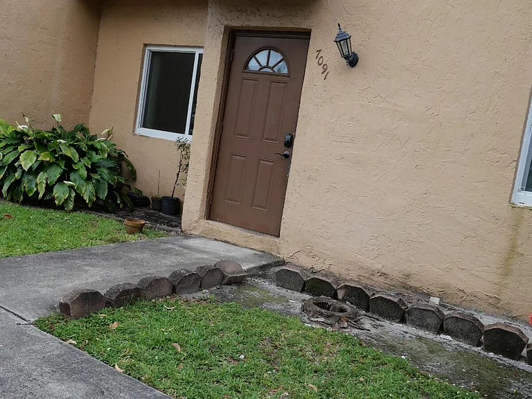 7091 W Sunrise Blvd #7091 — Photo 2