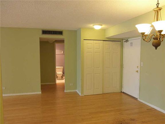 2nd image of 301 174th St APT M20