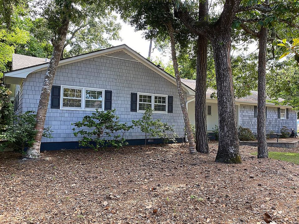 1st image of 207 Oakleaf Dr
