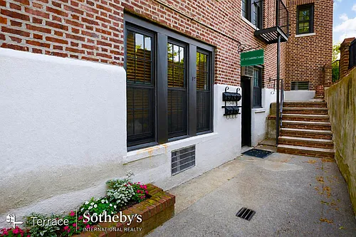 4 Dartmouth St #8 Photo 1