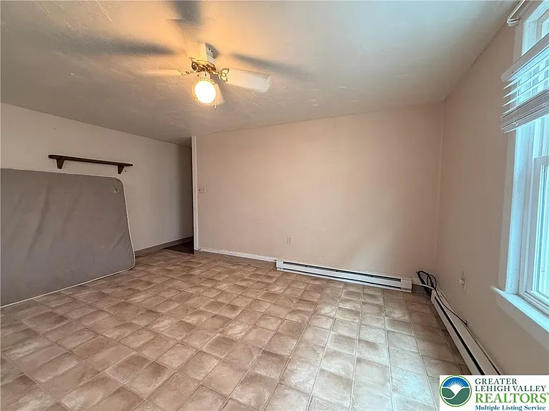 213 E Bertsch St #3 — Photo 6