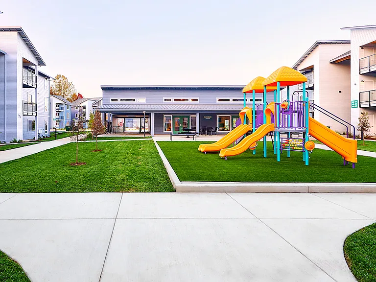 Rivergreen Landing Apartments — Photo 56