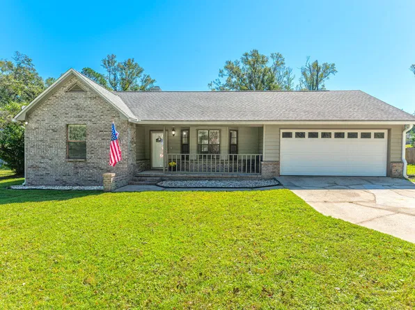 201 Country Club Dr, Crestview, FL 32536
