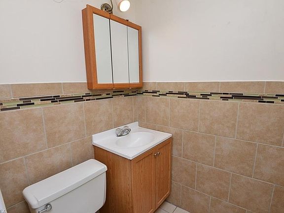 5th image of 9478 Fernwood Dr #Condo