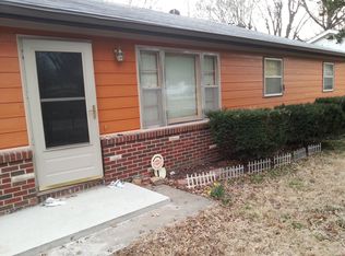 6409 Yecker Ave, Kansas City, KS 66104