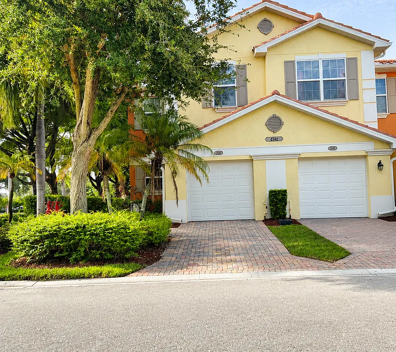4341 Lazio Way #1201