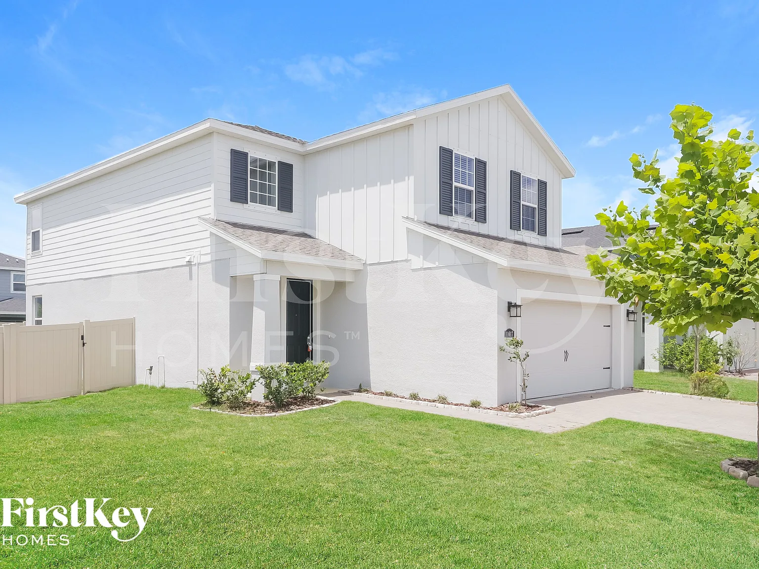 4 bed, 2.5 bath, 2467 sqft, $2,820 — Photo 2
