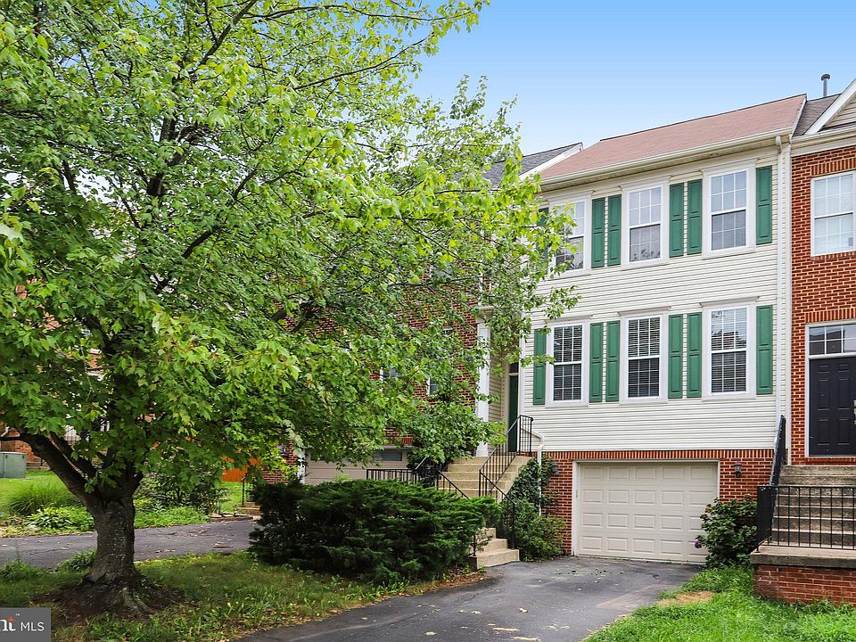 1st image of 20913 Sandstone Sq