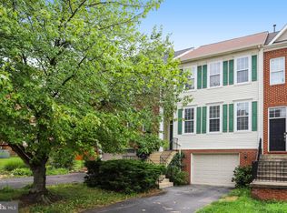 20913 Sandstone Sq, Sterling, VA 20165