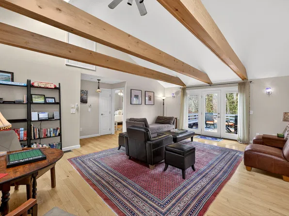 17 Cranberry Lane, East Falmouth, MA 02536