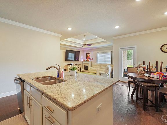 5th image of 7980 Huntington Creek Ln