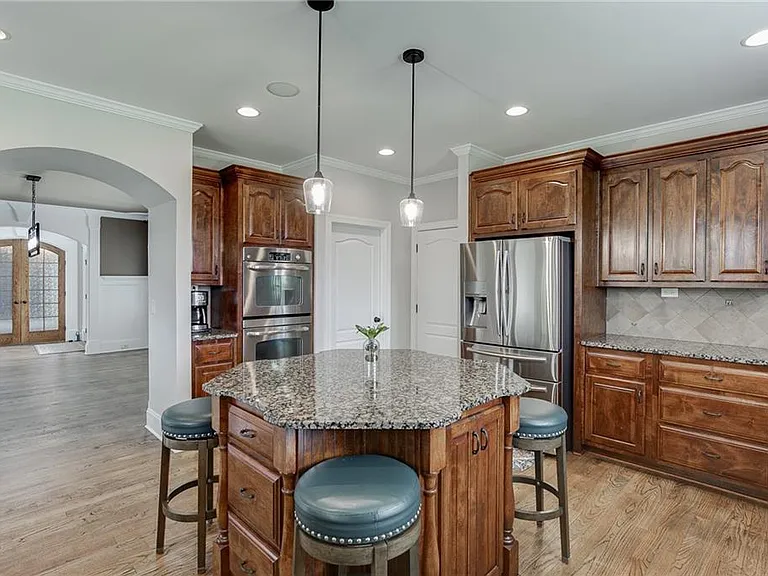 4612 Grandview Pkwy — Photo 24