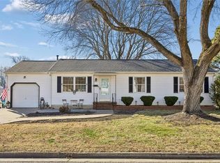329 Marlboro Rd, Newport News, VA 23602
