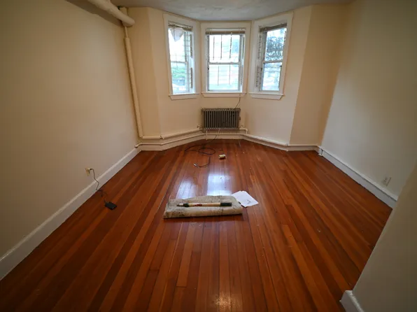 524 Cambridge St APT 2, Boston, MA 02134