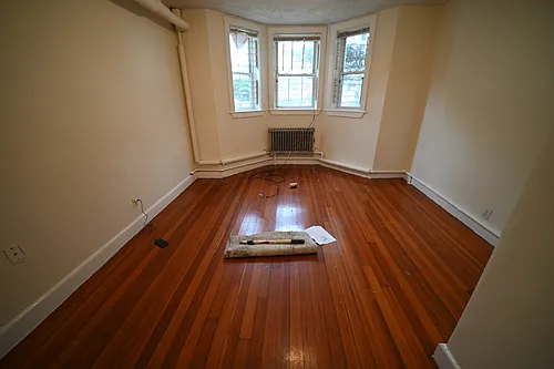 524 Cambridge St Photo 1