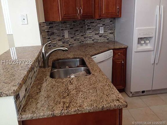 3rd image of 6831 Torch Key St