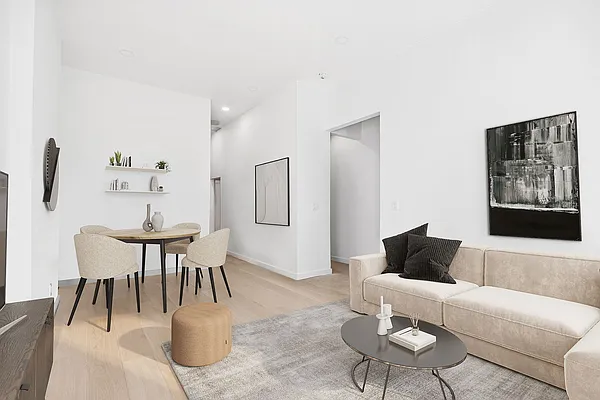 Rented by Freestone Property Group | media 10