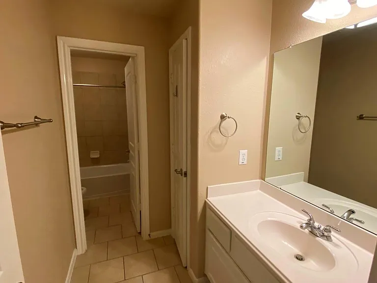26226 Bright Dawn Ct — Photo 32