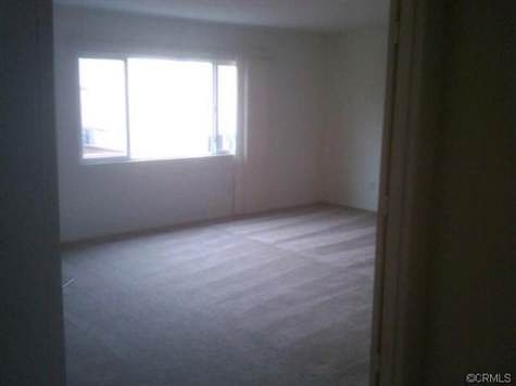 4th image of 28300 Brosby St