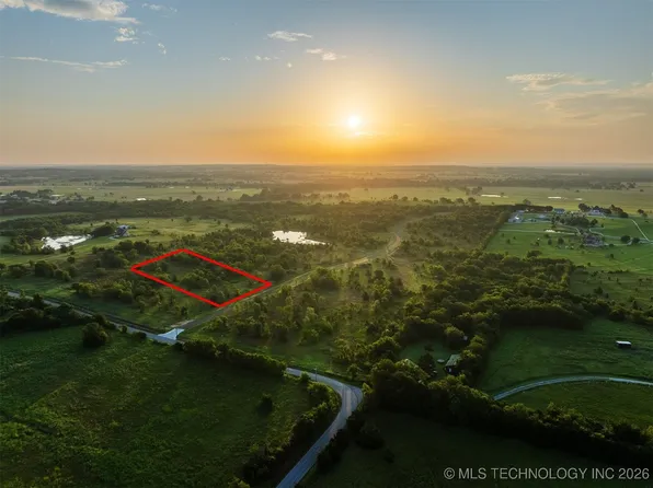 4 W 195th St S, Mounds, OK 74047
