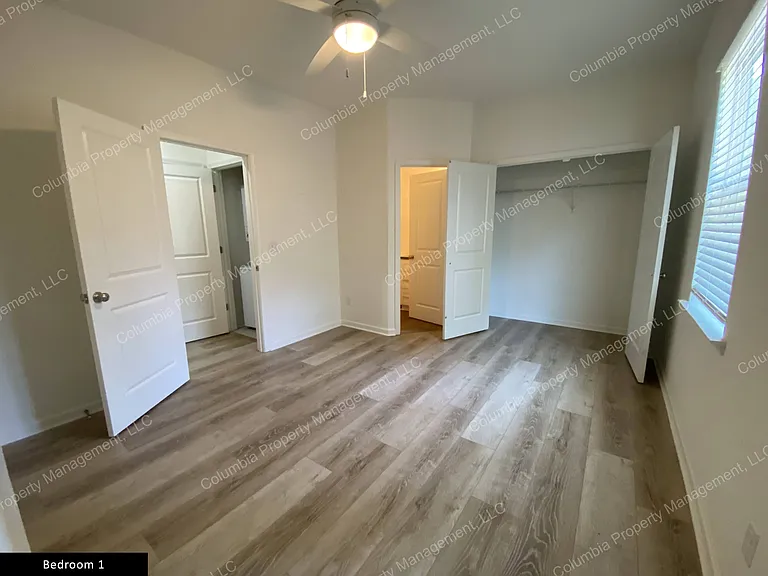 517 Deerwood St #G — Photo 12