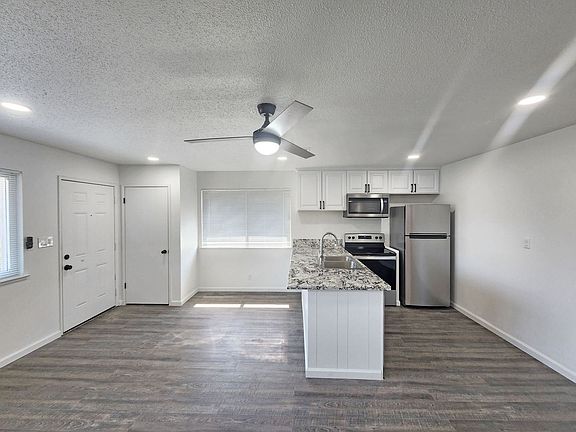 3rd image of 2807 Norcade Cir #4