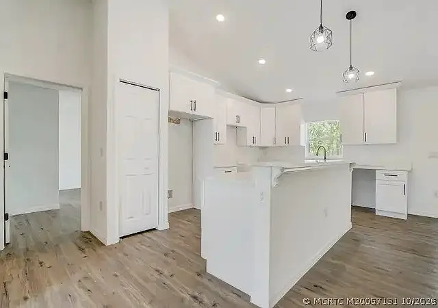 3 bed, 2.0 bath, 1557 sqft, $1,410 — Photo 1