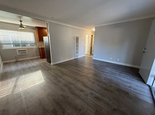700 Coleman Ave APT 4, Menlo Park, CA 94025