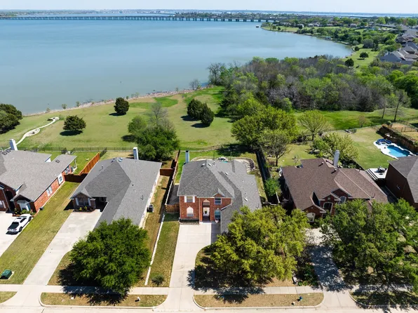 4102 Stone Haven Dr, Garland, TX 75043